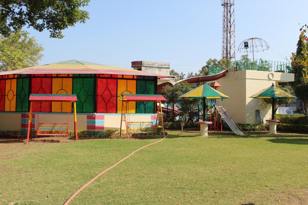 Fun And Food Resort & Holidays Harsola Bagian luar foto