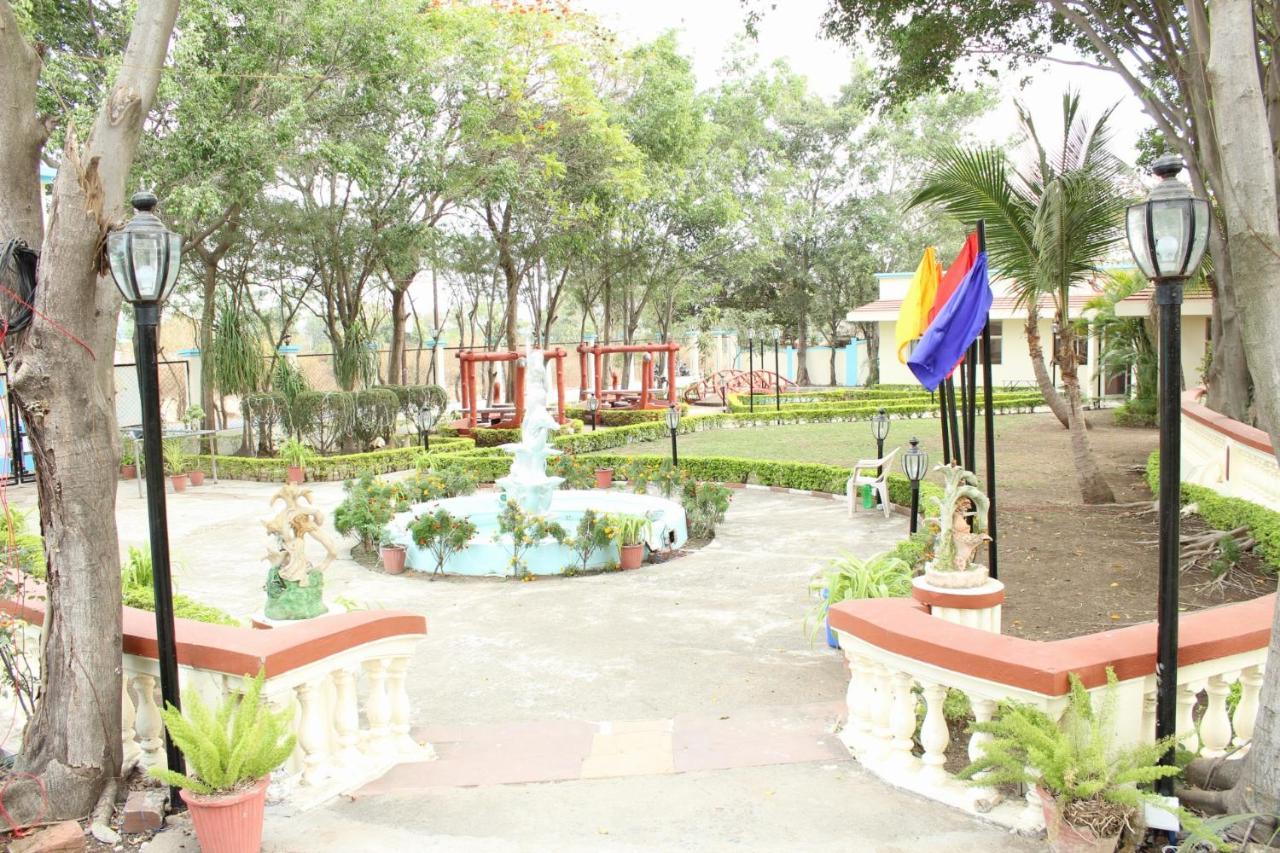 Fun And Food Resort & Holidays Harsola Bagian luar foto