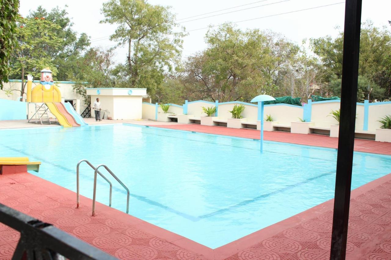 Fun And Food Resort & Holidays Harsola Bagian luar foto