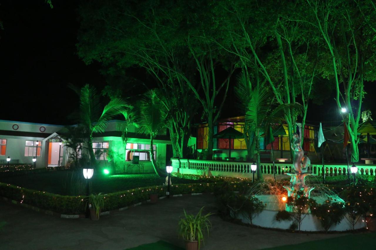 Fun And Food Resort & Holidays Harsola Bagian luar foto